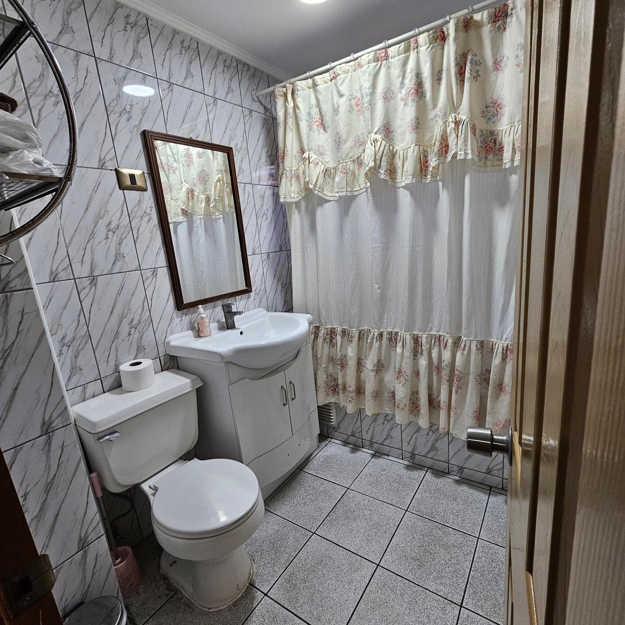 לה סרנה Hostal De Colon מראה חיצוני תמונה