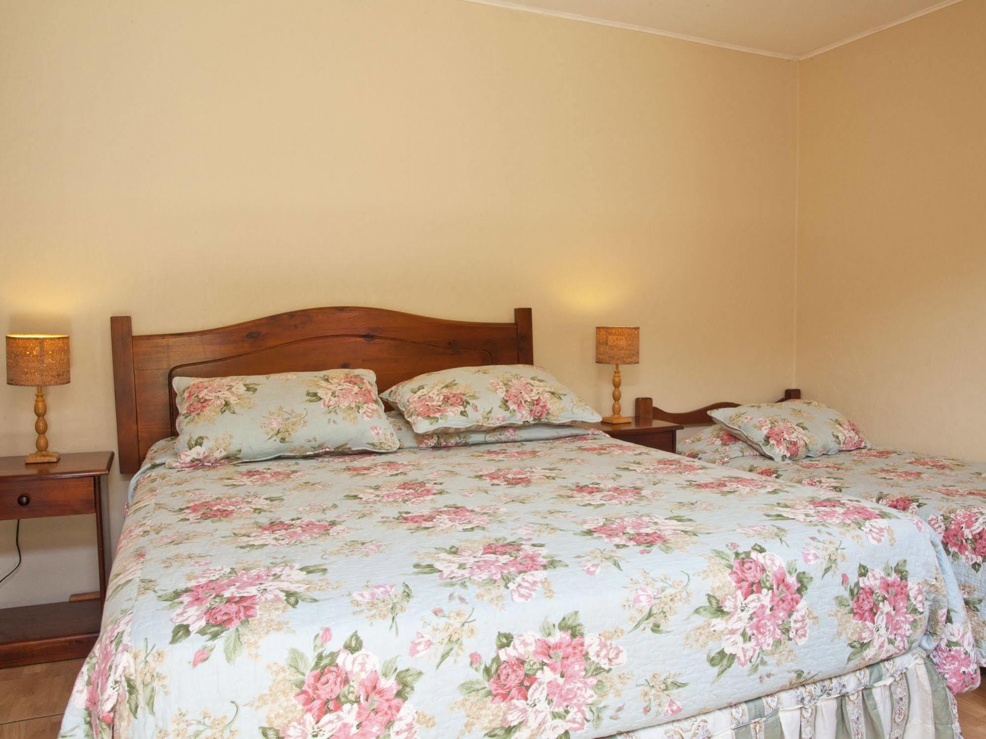 לה סרנה Hostal De Colon מראה חיצוני תמונה