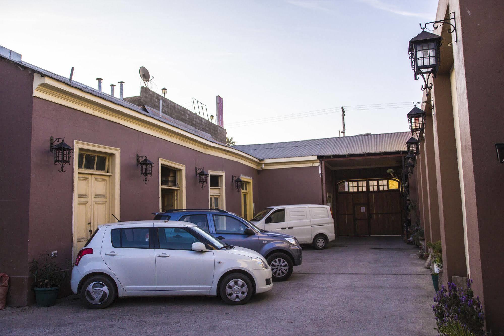 לה סרנה Hostal De Colon מראה חיצוני תמונה